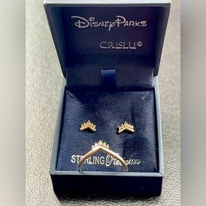 Disney parks crislu jewelry, a pair of earring, ring size 9 sterling platinum